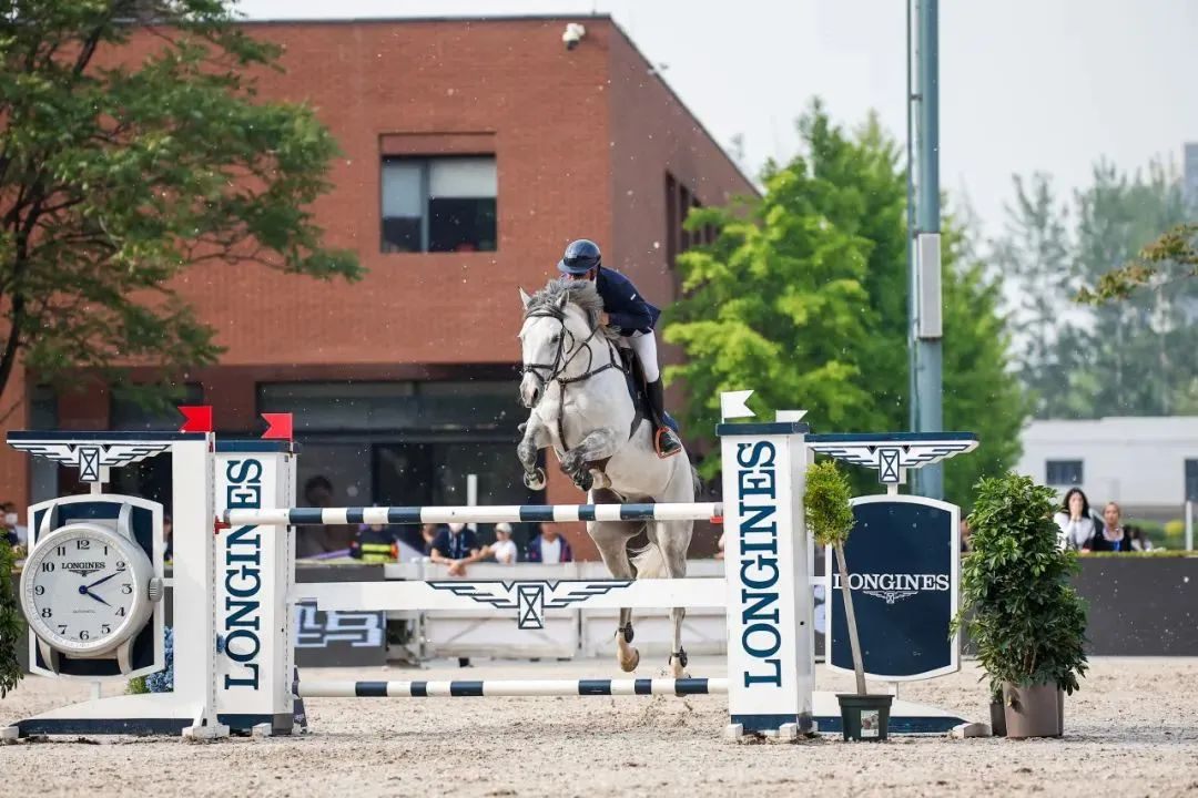 高清视界，跃马扬鞭 | 凯发(中国)官网助力2025国际马联场地障碍世界杯中国联赛